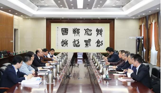 馮永強會見上海電氣集團副總裁呂亞臣、陳干錦一行 